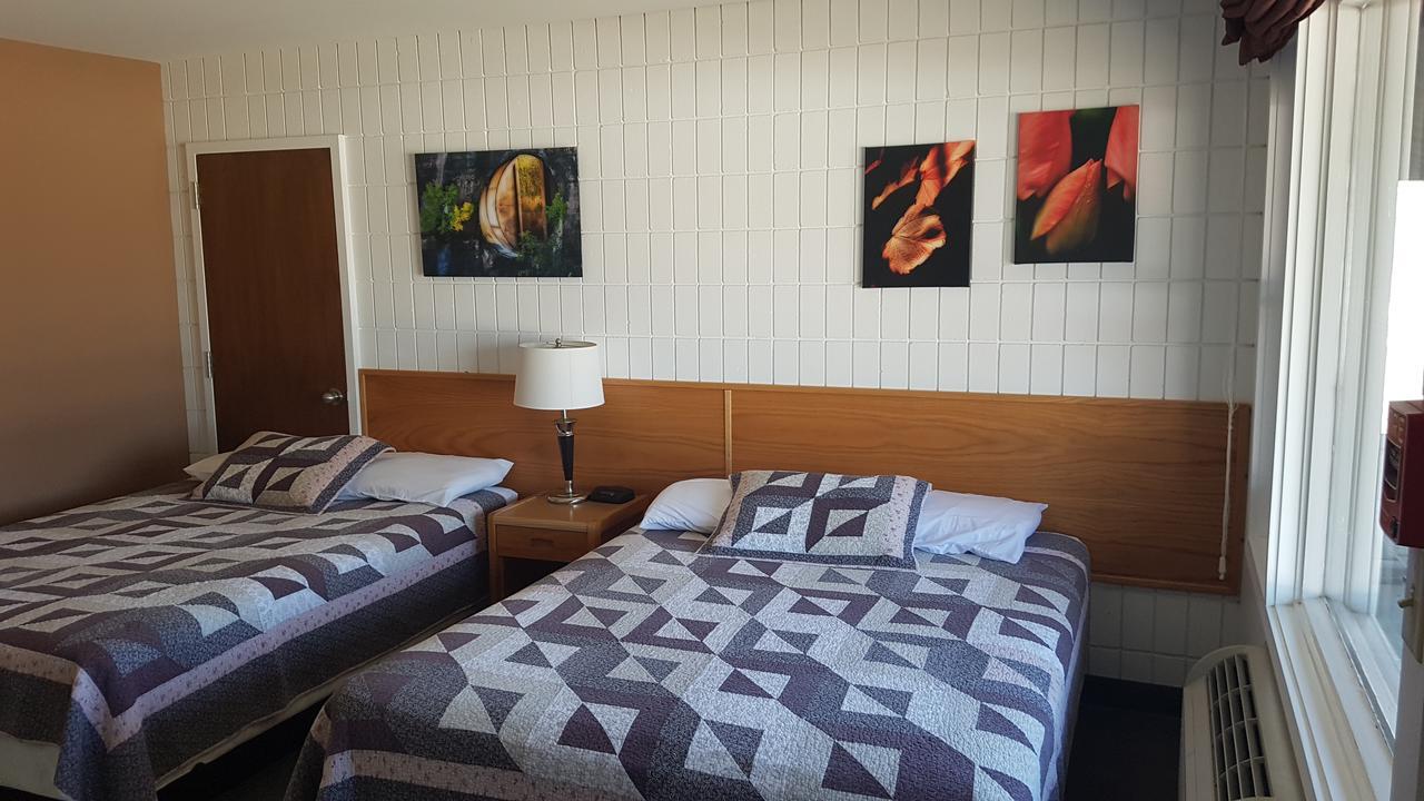 Pinawa Motel المظهر الخارجي الصورة